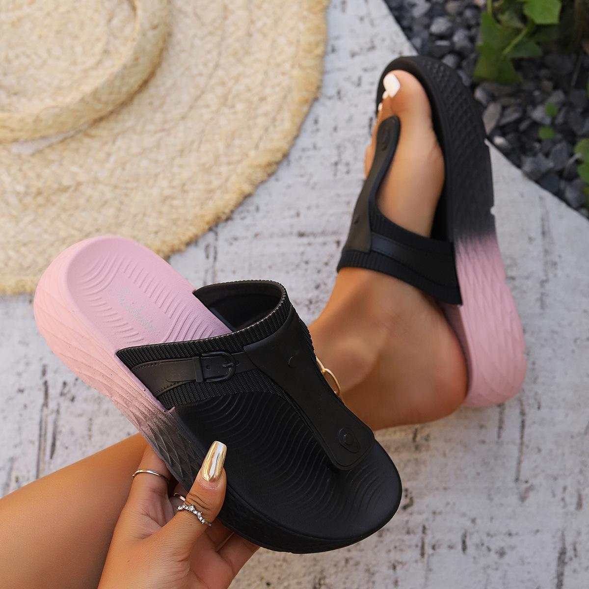 

2025 новые толстые классные тапочки женские летние новые модные повседневные шлепанцы универсальные пляжные тапочки 36 чёрный