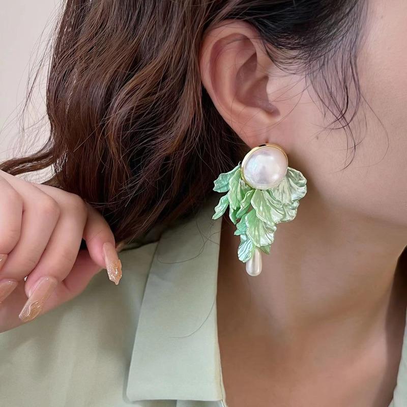 Exquisite Shell Imitation Pearl Drop Earrings Elegant Long Tassel Dangle Earrings For Women Wedding Party Ear Jewelry Gifts