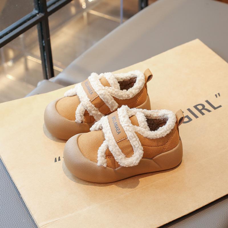 Mokassins mit dicker Sohle im amerikanischen Stil für Kinder, Winter-Fleece-gefütterte neue warme Pelzschuhe für Mädchen für draußen, Schnee-Baumwollschuhe