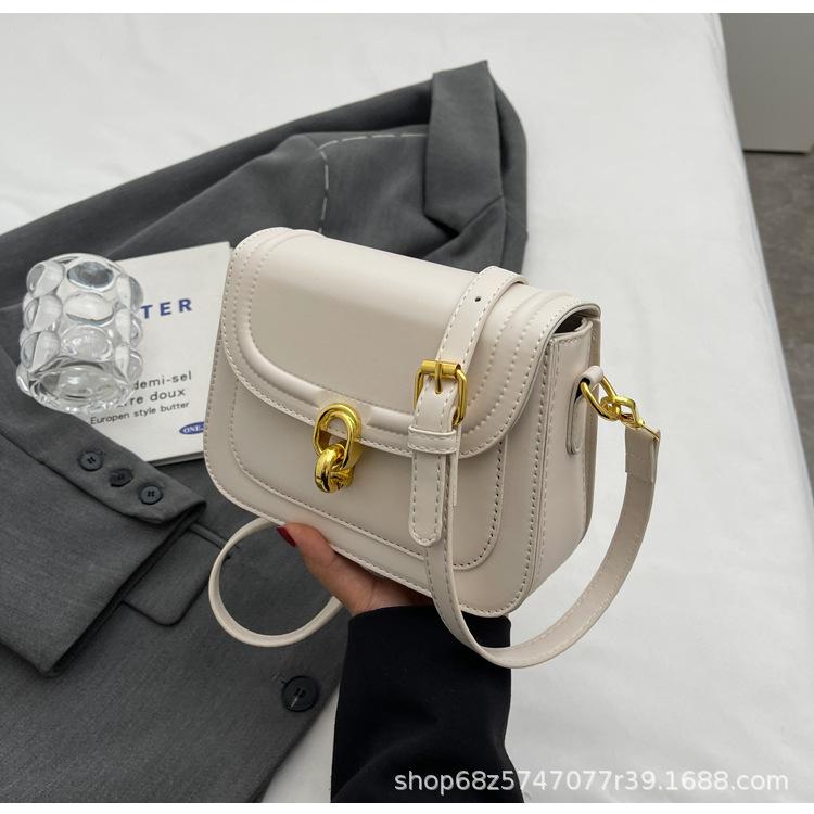 

Retro fashion small bag women s 2025 autumn/winter new simple texture small square bag fashion niche Korean shoulder bag