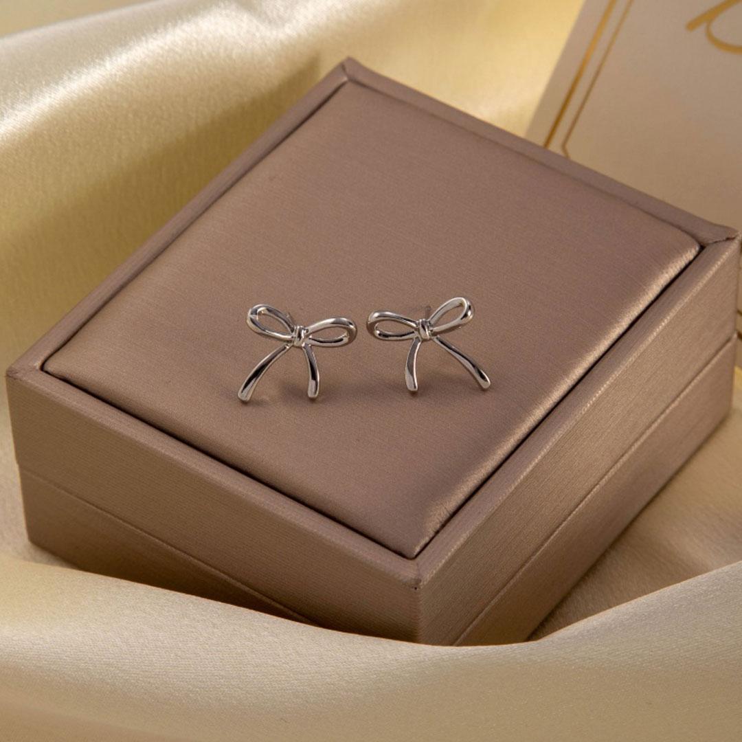 

Simple Cute Small Bow Earrings for Women Girls New Trendy Gold Plated Bowkont Ear Studs Piercing Jewelry Gifts Wholesale