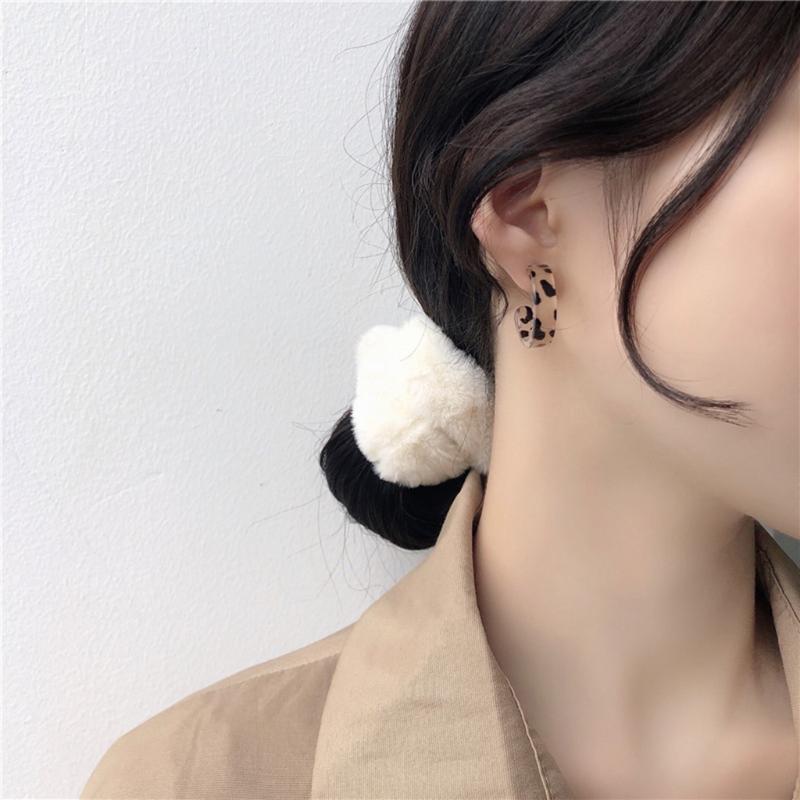 Acrylic Earrings Resin Geometric Hoop Fashion Stud Earrings C-shaped Earrings Resin Earrings Women's Bohemian Earrings