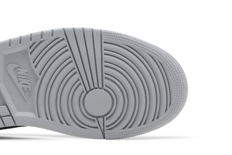 Jordan 1 Mid Wolf Grey Midnight Navy