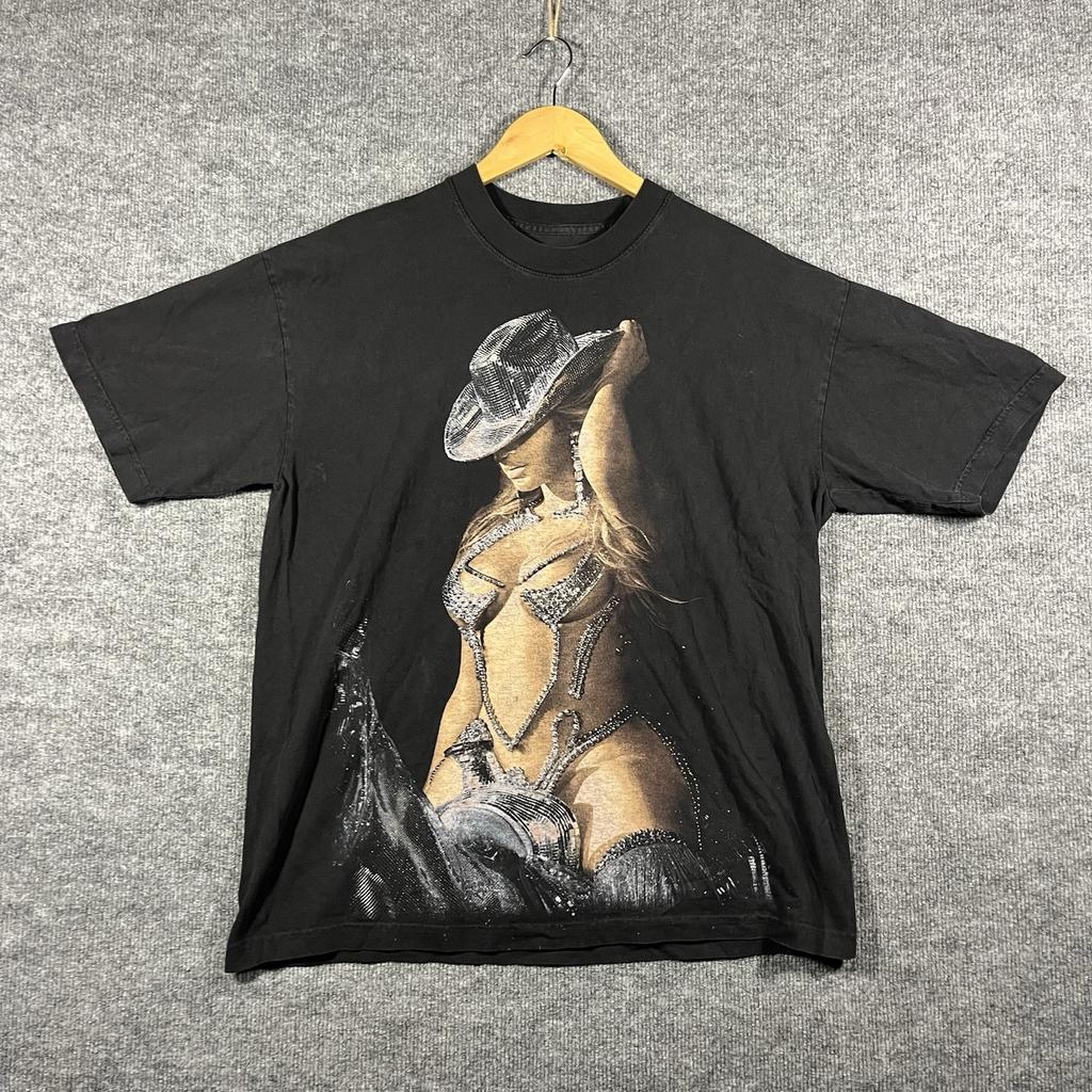 Beyoncé 2023 World Tour Renaissance Official Merch Cowboy Carter t-shirt Large Unisex T-Shirt