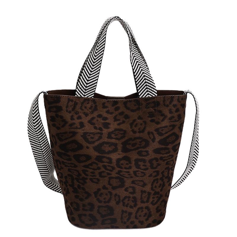 Leopard print bag women's 2025 new high-grade textured suede hand bag large-capacity shoulder crossbody bucket bag