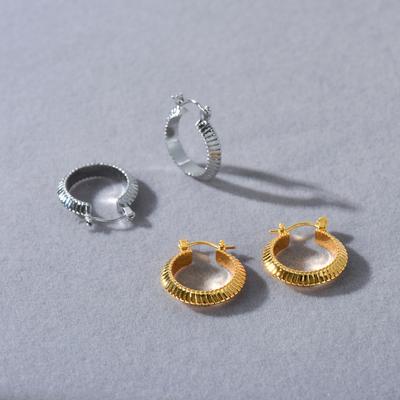French Retro Premium Metal Striped Shape Ear Buckle Niche Design Temperament Trend Simple Earrings