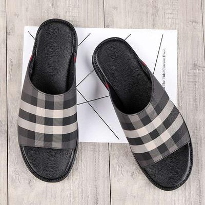 20254 New Summer Casual Versatile Personalized Slippers Trendy Casual Beach Shoes Wear Cool Slippers One Word Men