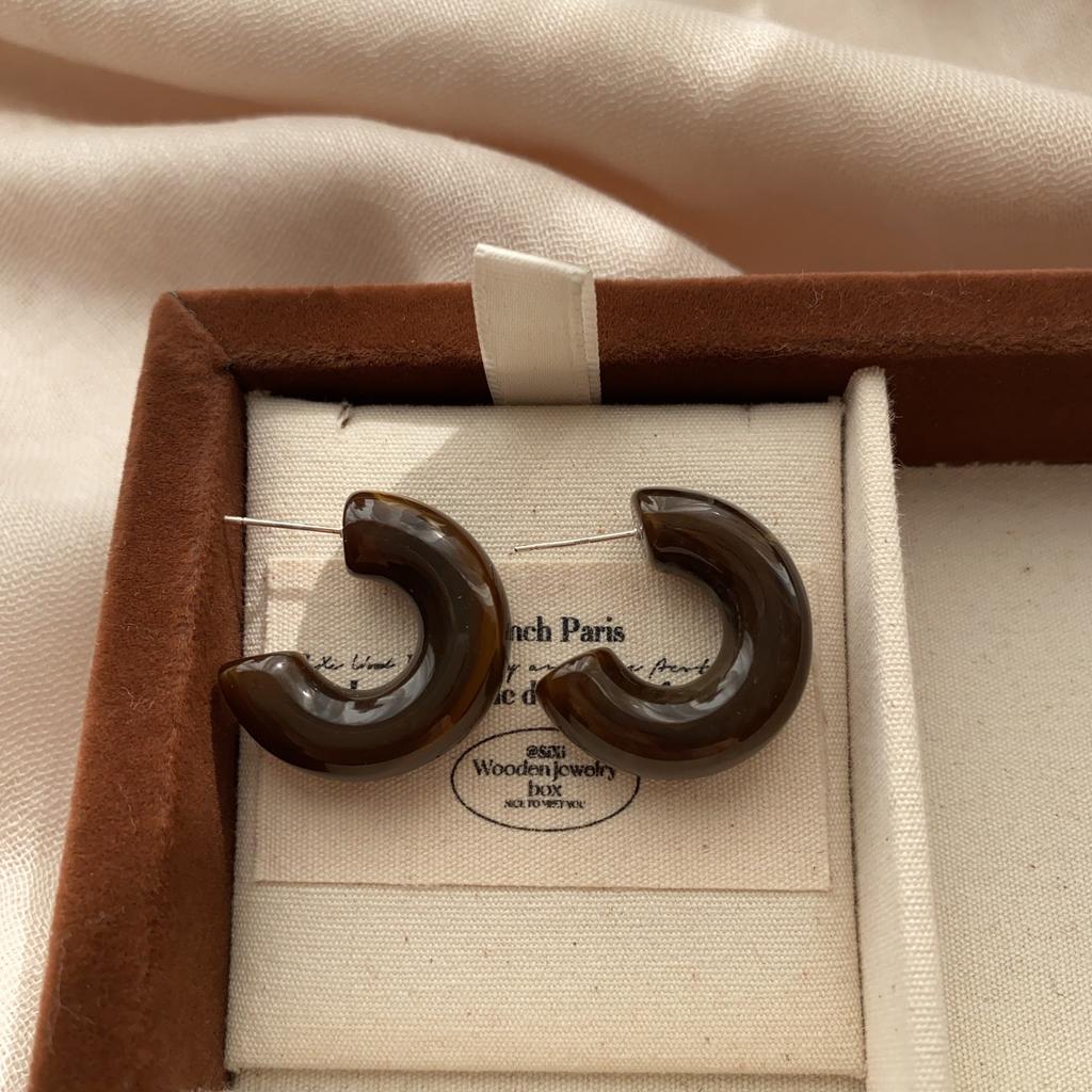 Simple Semicircular Earrings, Earrings, Retro Resin, Personalized Niche, Unique Design, High-End Earrings, Light Luxury