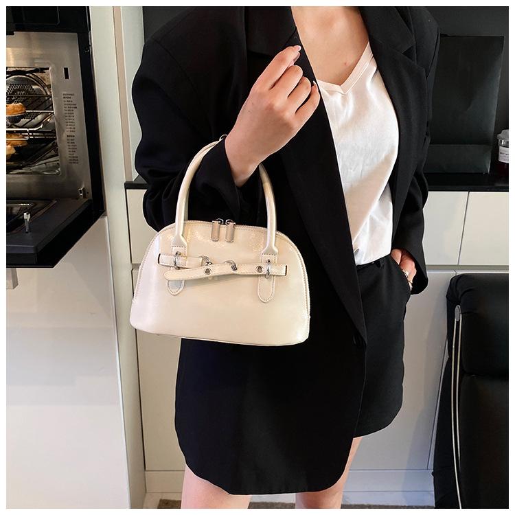 

Handbag women s high-end small bag shell bag women s messenger bag, spring and summer new versatile design women s bag білий