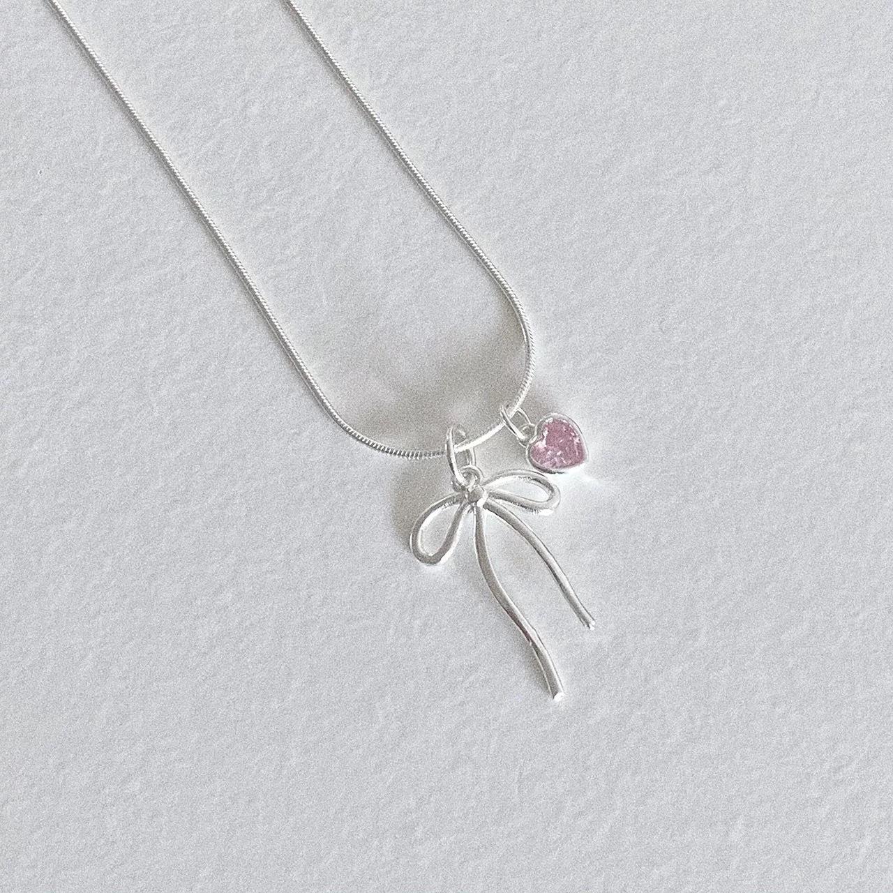 

Elegant Pink Heart Diamond Bow Necklace with Snake Chain