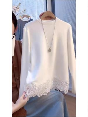 2025 Autumn/Winter Fleece Round Neck Top with French Patchwork Lace Trim