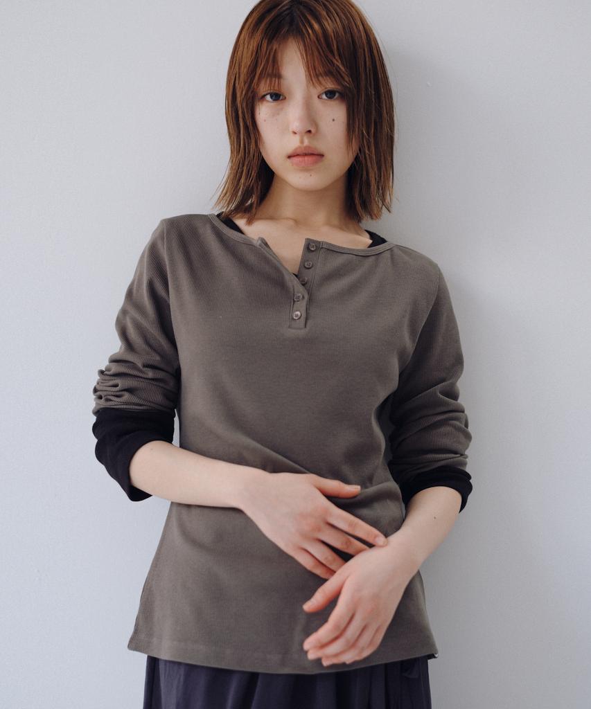 Ohesio Basic Ribbed V-Neck Long Sleeve, Black