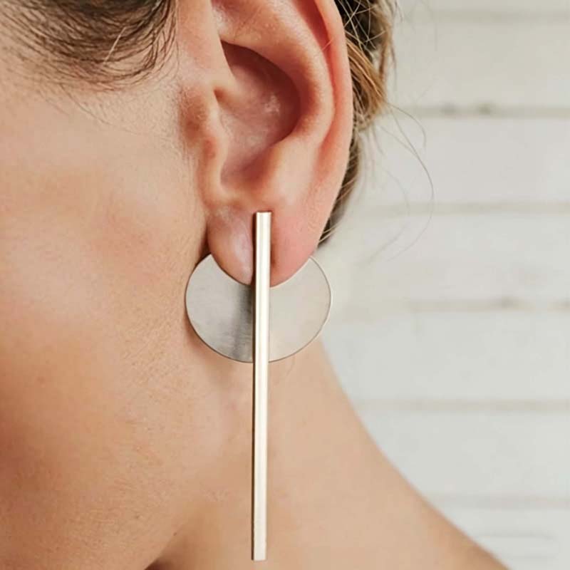 2026 New Trendy Gold Color Long Round Pendant Earrings For Women Minimalist Metal Geometric Statement Earrings Jewelry Gift