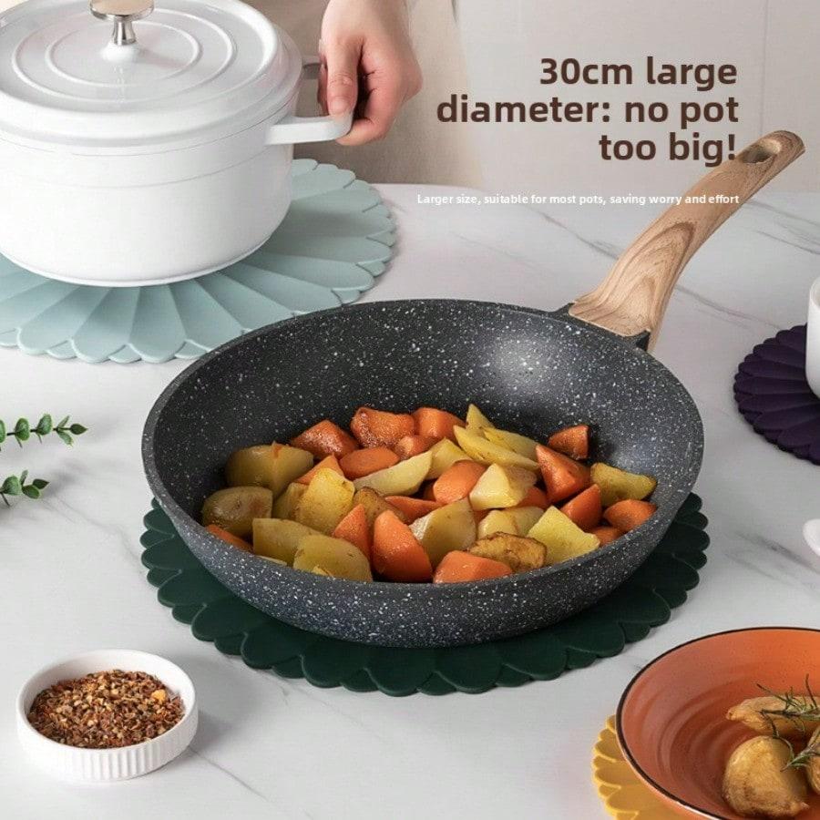 30cm Modern simple durable heat insulation placemat, silicone anti-scalding and high temperature resistant bowl mat