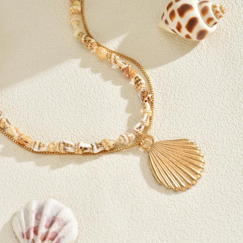 Shell pendant, collarbone chain, femininity, versatile design, thin chain, conch metal necklace.