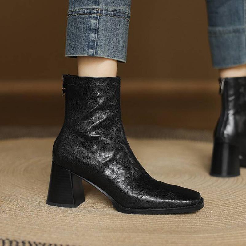 Autumn and winter women's leather boots high heel large size women's boots zipper leather low tube student square head versatile cowhide short boots
