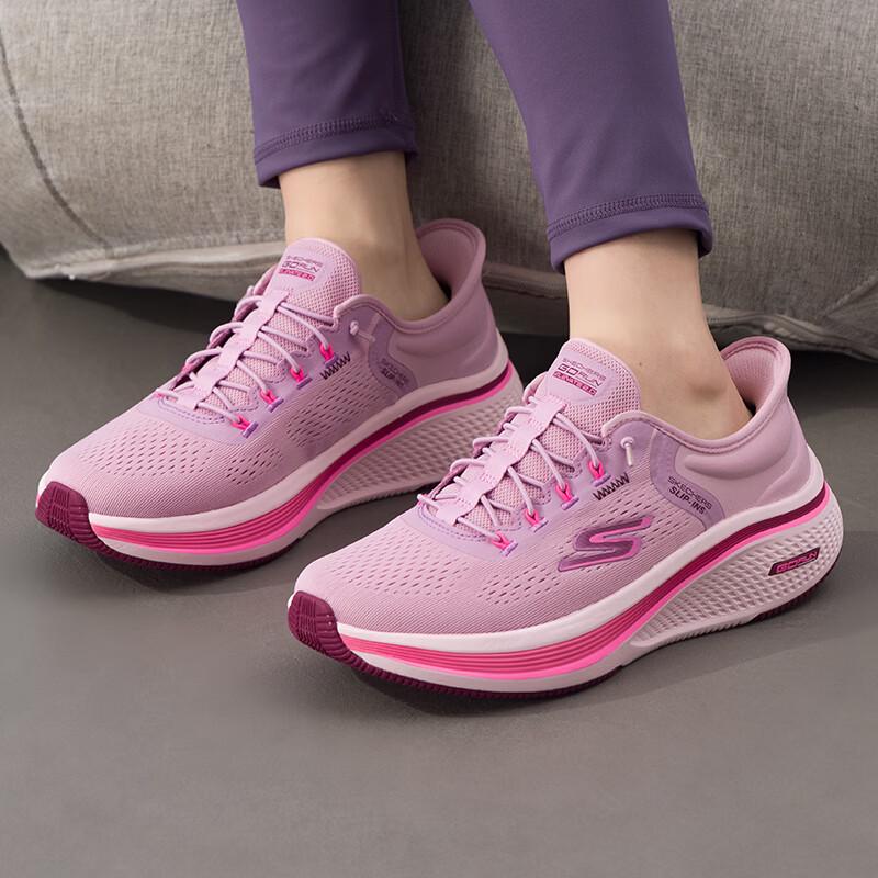 Skechers Women's GO'7/24 Running Shoes