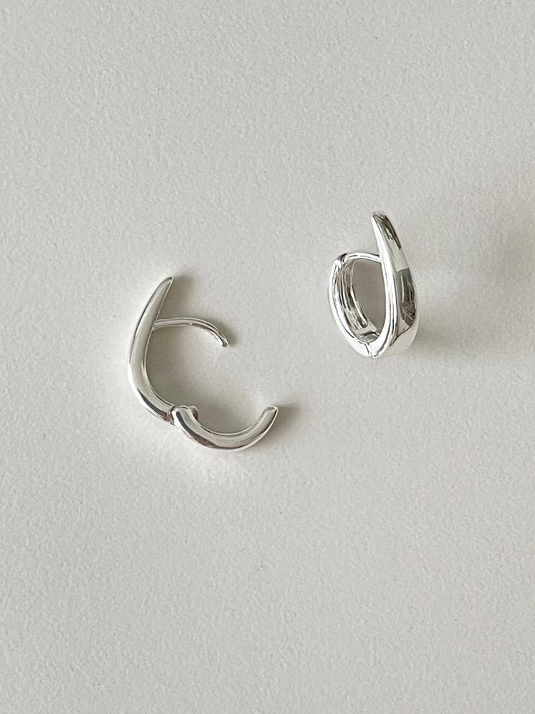 Elyona Ela 01 Earrings One-Touch Sleek Earrings