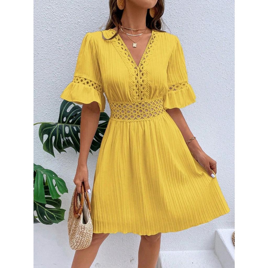 Women's New Summer Splicing Lace Fashion V-neck Waist Solid Color Dresses