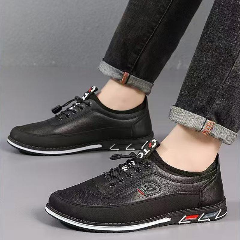 Wiosenne Luksusowe Męskie Casualowe Skórzane Buty Elastyczna Gumka Biznesowe Płaskie Mokasyny dla Mężczyzn Miękka Podeszwa Groszki Miękkie Męskie Sneakersy