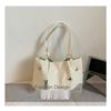 Lightweight Large Capacity Faux Leather Women's Bag for Daily Use
