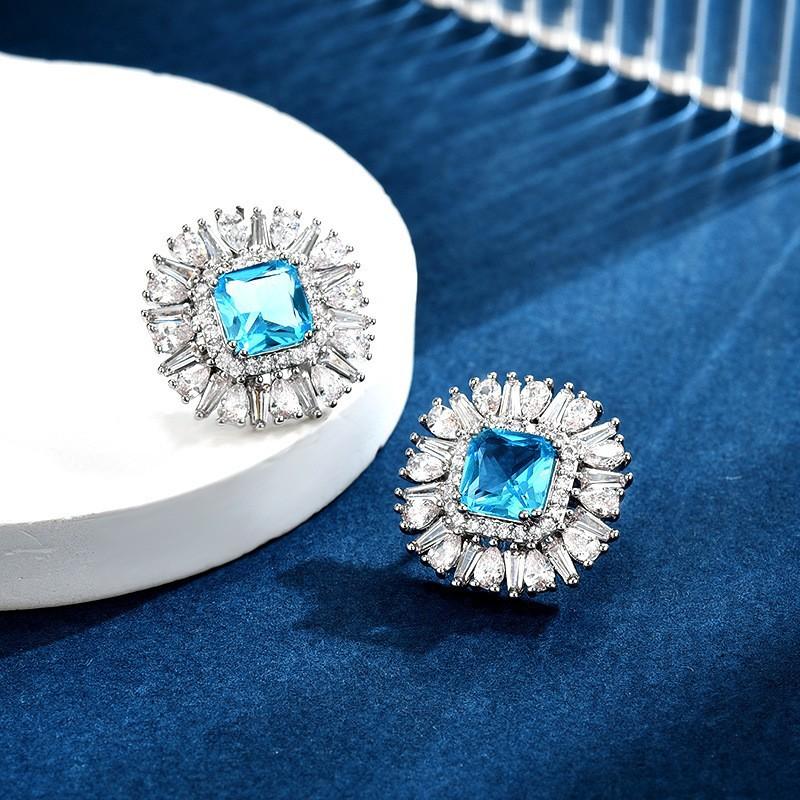 Niche Design Fashionable Geometric Stud Earrings High Sense Temperament Elegant Diamond Zircon Earrings Women