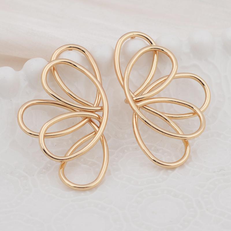 Abstract Hollow Butterfly Drop Earrings for Women Golden Metal Wings Flowers Shape Dangle Earrings Trendy Temperament Jewelry