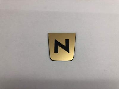 Mut () Honda NBOX Custom H29.9~ Steering Plate Emblem (Gold) Nbox29-stp-emblem01