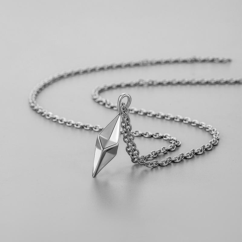 

Ladies Lightweight Luxury Niche Cool Style Pendant, Simple and Elegant Accessory, Simple Men s Pendant.