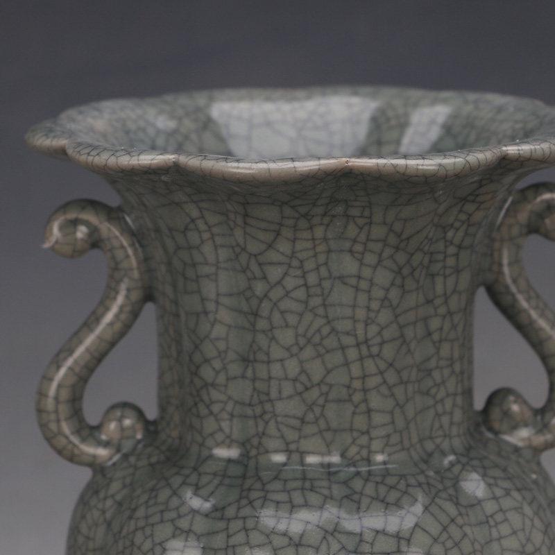 Song Dynasty Style Celadon Melon-Ribbed Double-Ear Vase Antique Imitation