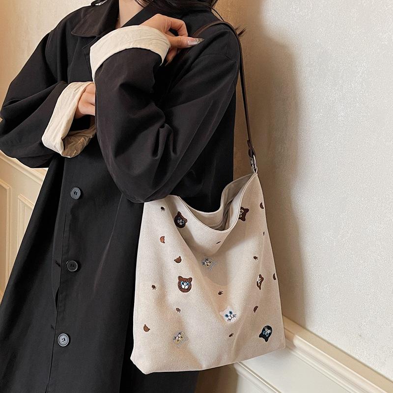 Casual Large-capacity Tote Single-shoulder Bag, Trendy Embroidered Commuter Handbag