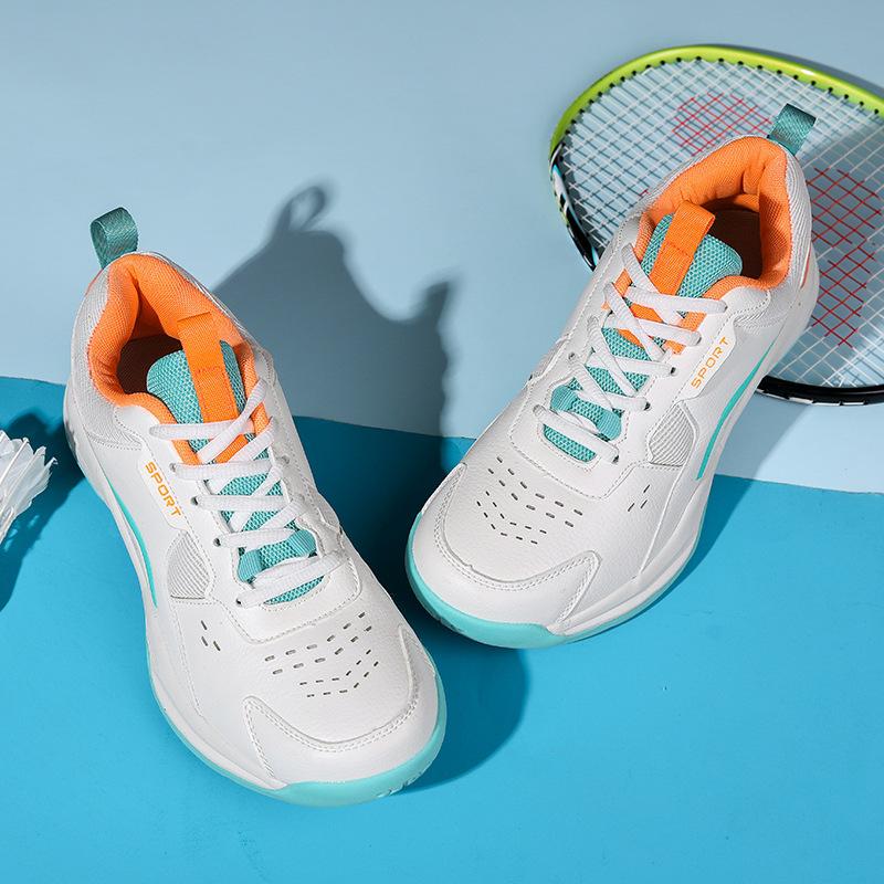Badminton Shoes Men's and Women's Sports Shoes Indoor and Outdoor Training Shoes Table Tennis Shoes a Pair of Tennis Shoes