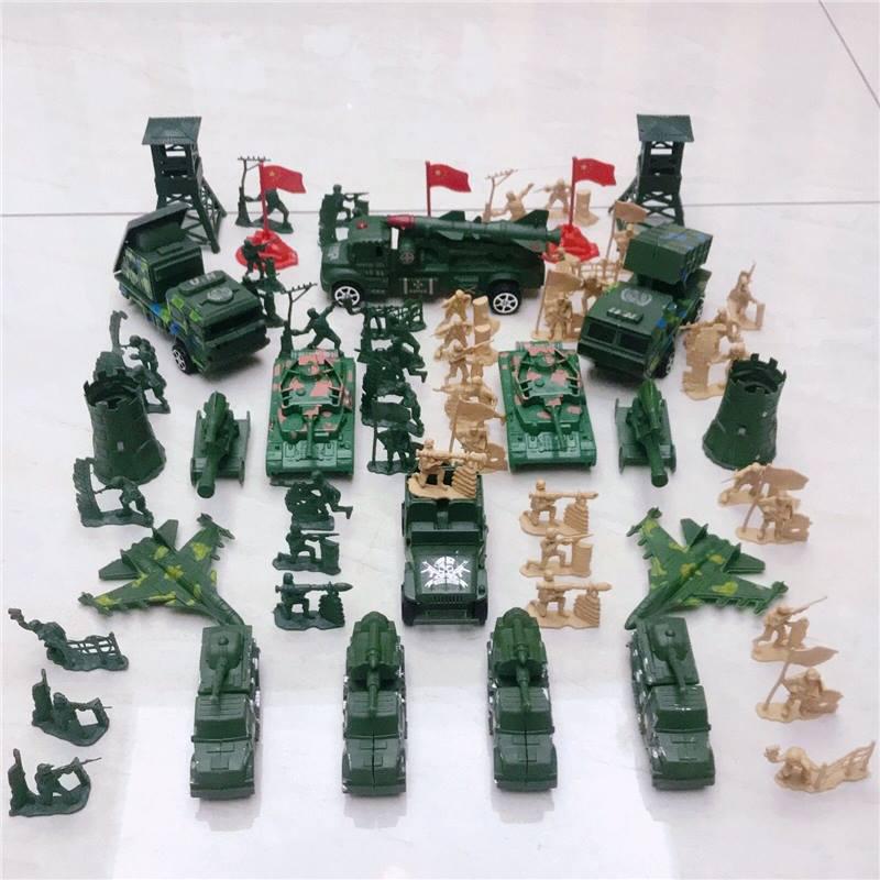 80s Nostalgic Toy Soldiers Sandbox Set: WWII Model Tank Battle for Kids