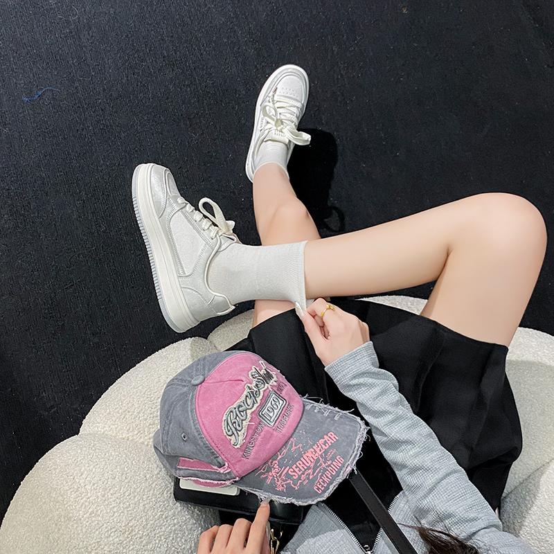 2024 New Women Leathe Flat Shoes Autumn Fashion Breathable Vulcanized White Sports Lace Up Thick Soled Casual Shoes for Women