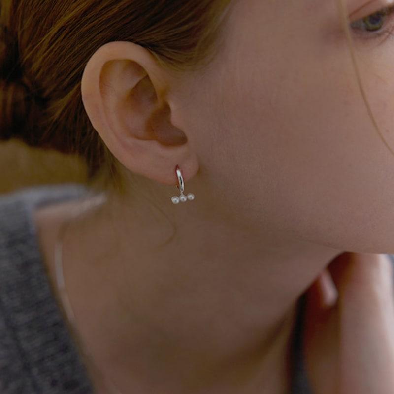 Lewe Three Pearl Line Earring