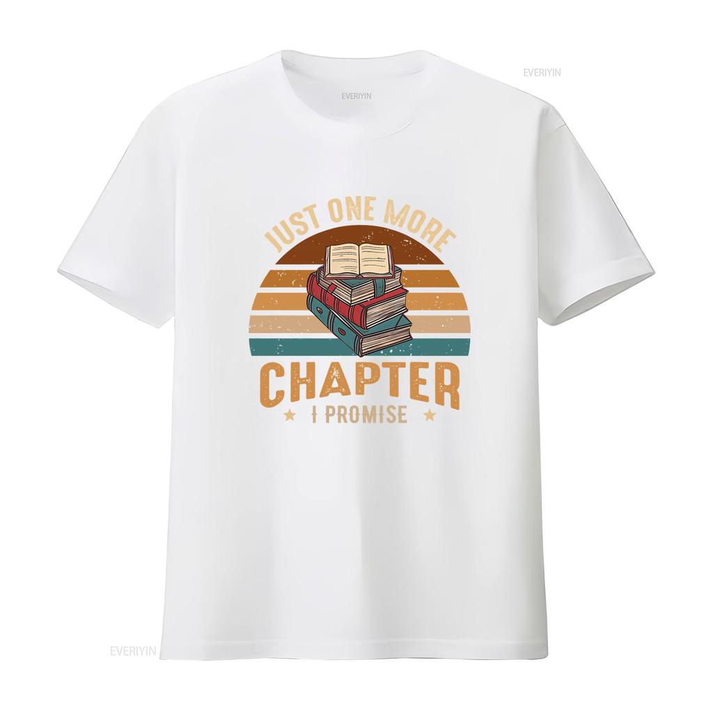 Just One More Chapter T Shirt Retro Stacked Books Design for Book Lovers Reading Enthusiasts vintage Washed graphic homme