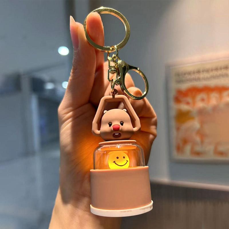 

Очаровательный ночной бобер, светящийся брелок, мультяшный силиконовый брелок, милый аксессуар, подарок коричневый