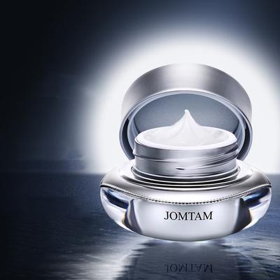 Ενυδατική και Θρεπτική Κρέμα Ματιών για Λαμπερά και Νεανικά Μάτια