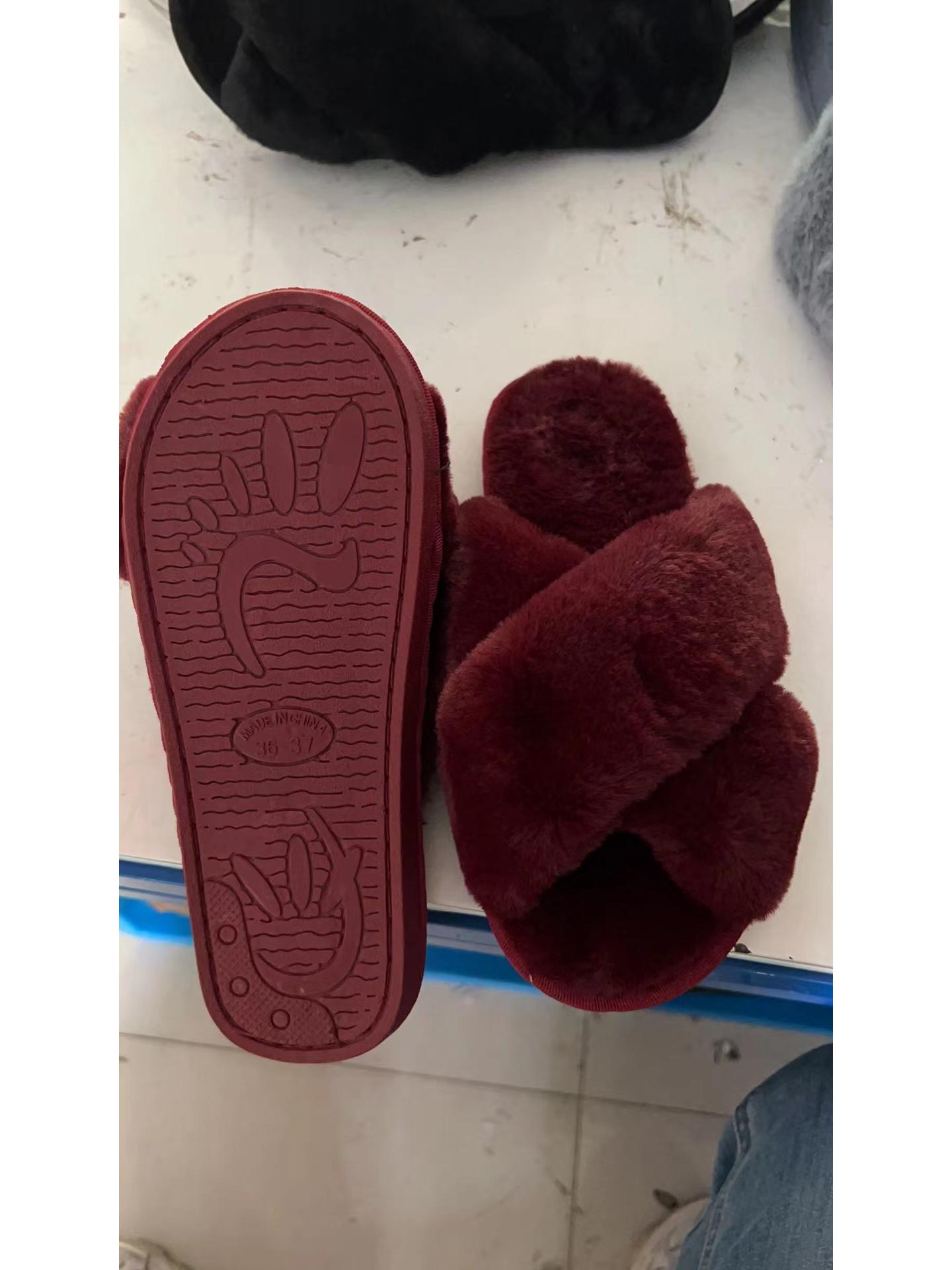 

Женские пушистые тапочки с открытым носком - Уютная обувь на плоской подошве для дома и улицы 38-39