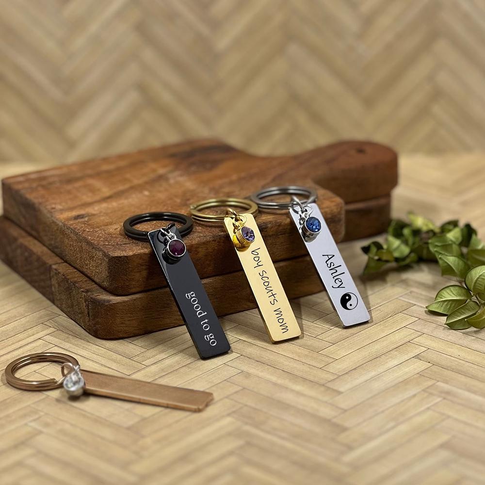 Personalized Stainless Steel Keychain Engraved Key Chain Birthday Gifts for Him Best Friend Mom Boyfriend Wedding Bridal Shower