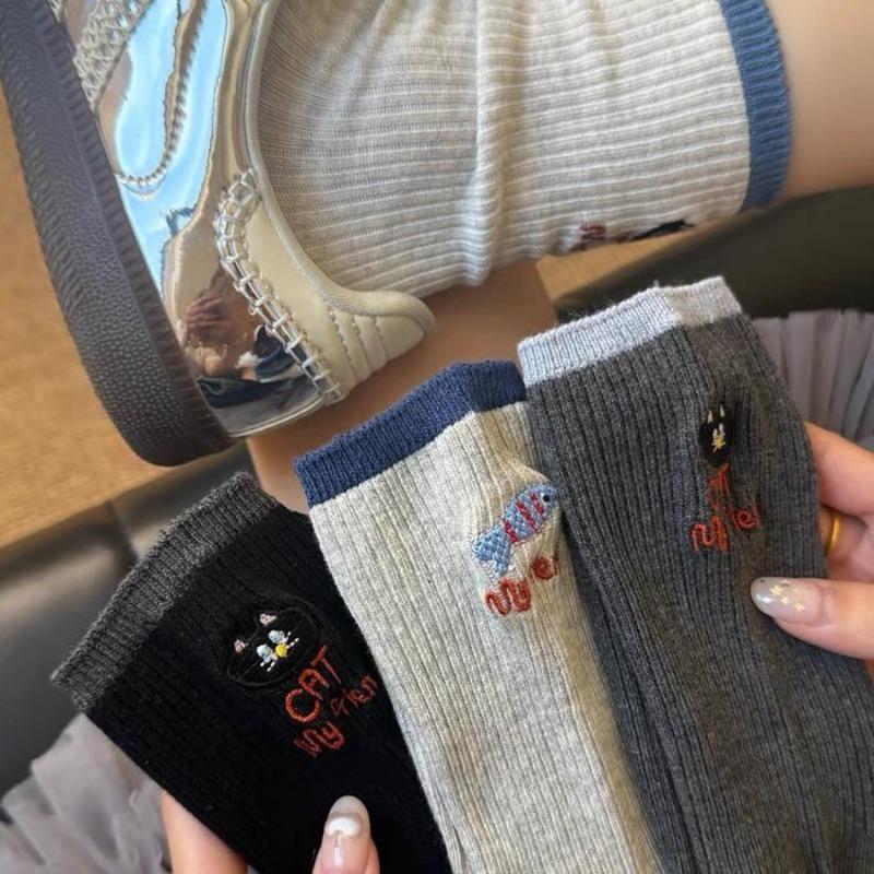 Chaussettes en coton à poils longs pour femmes, nouveau style d'automne, version AB personnalisée, chat brodé, petit poisson, lettres, à poils longs tubulaires