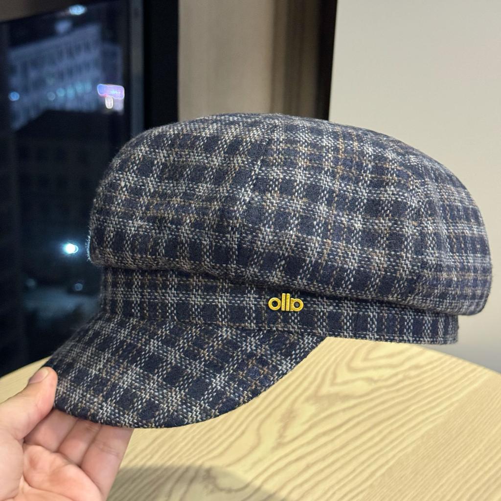 Autumn and Winter New Style Woolen Versatile Octagonal Hat Women's Plaid British Casual Retro Face Showing Newsboy Painter Hat Trend