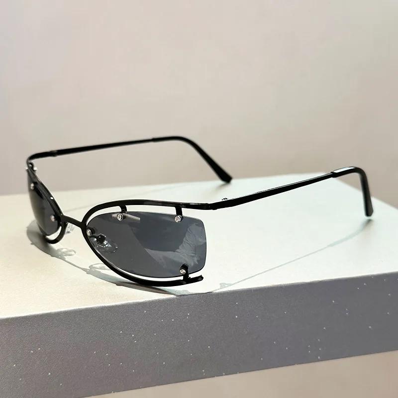 Vintage Brand Designer  Rimless Hollow Sunglasses Women Oval Sun Glasses For Men Popular Metal Steampunk Luxury Small Shades
