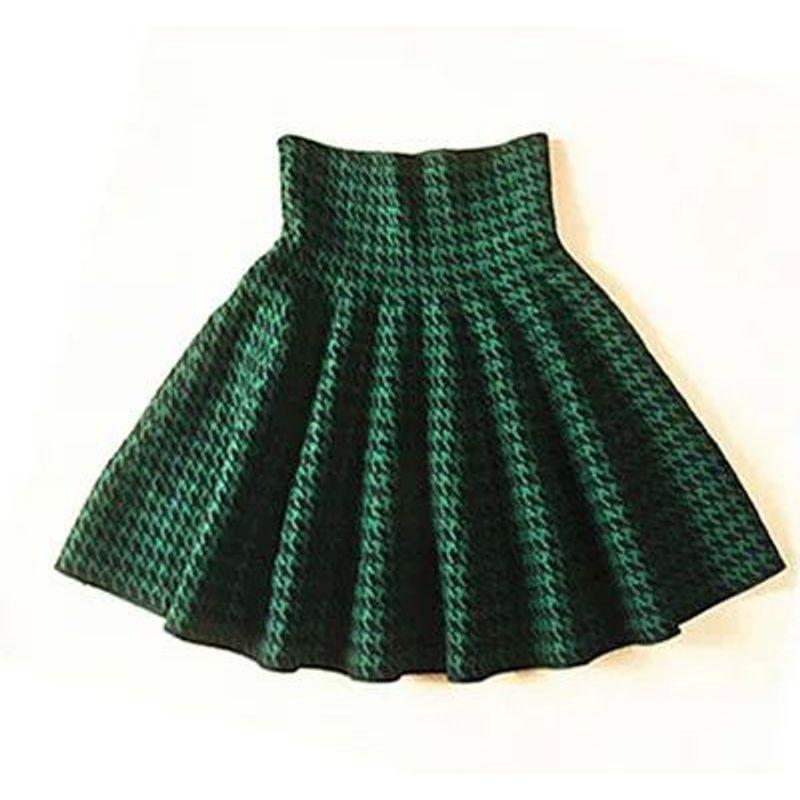 High Waisted Pleated Skirt with Large Hem Women High Waist Big Swing Pleated Skirt