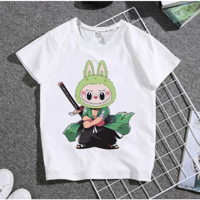 

Оригинальная детская футболка Labubu для мальчика и девочки, кавайная футболка с аниме-принтом, с коротким рукавом, летняя, модная, повседневная, топ, детская одежда Labubu, подарок 150