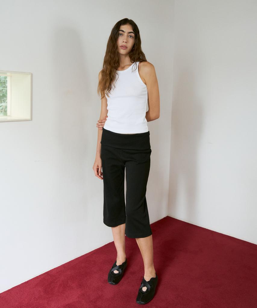 38COMEONCOMMON Rib Knit Capri Pants (Black)