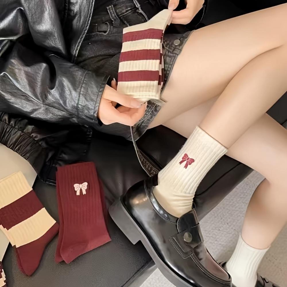 Șosete elegante din poliester cu dungi pentru femei cu detaliu fundă – pachet 5 perechi, 80% poliester 20% elastan, colecția de toamnă/iarnă