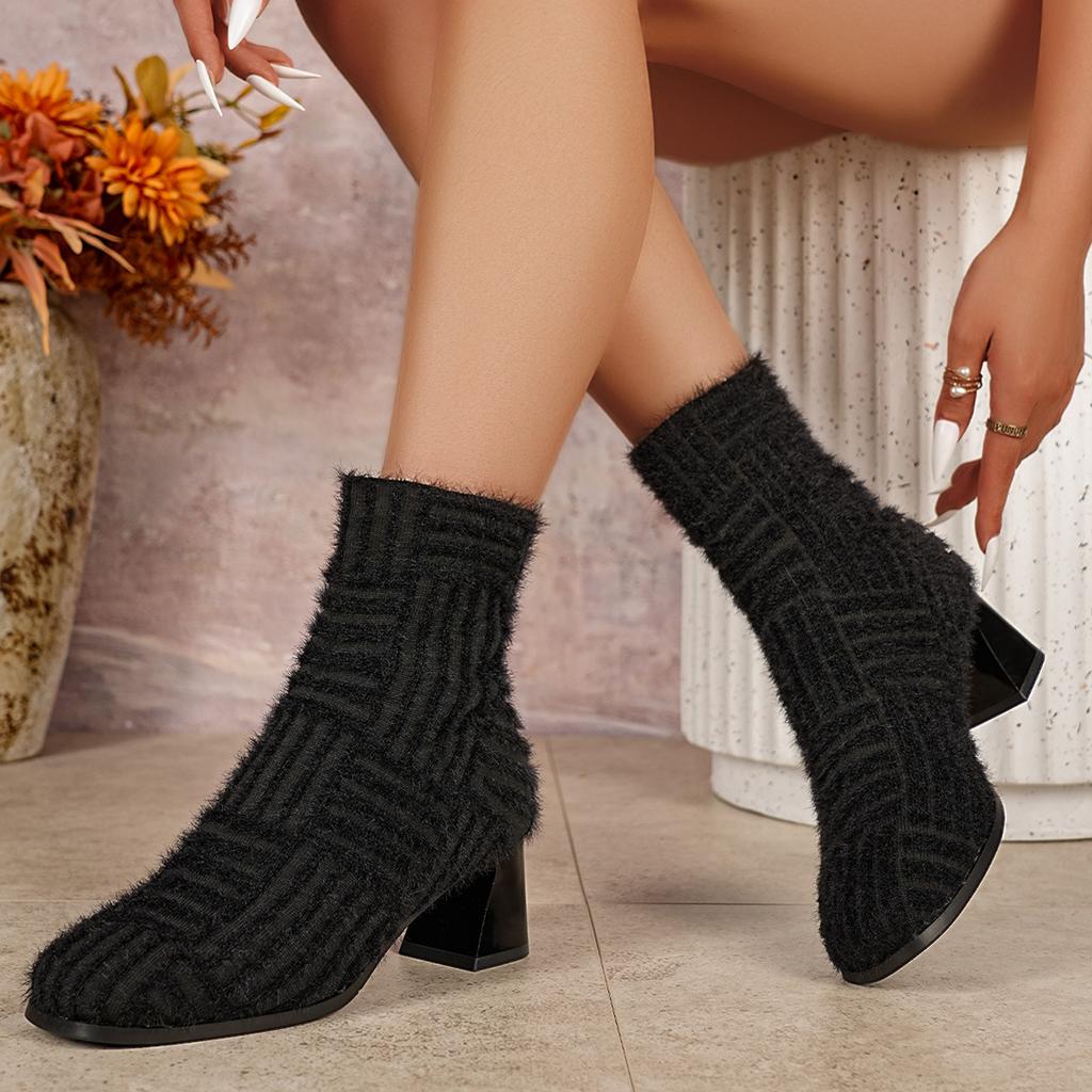 Suede Martin Boots Women'S Autumn And Winter Round Head Fashion Boots Large Size Coarse Heel High Heel Small Short Boots