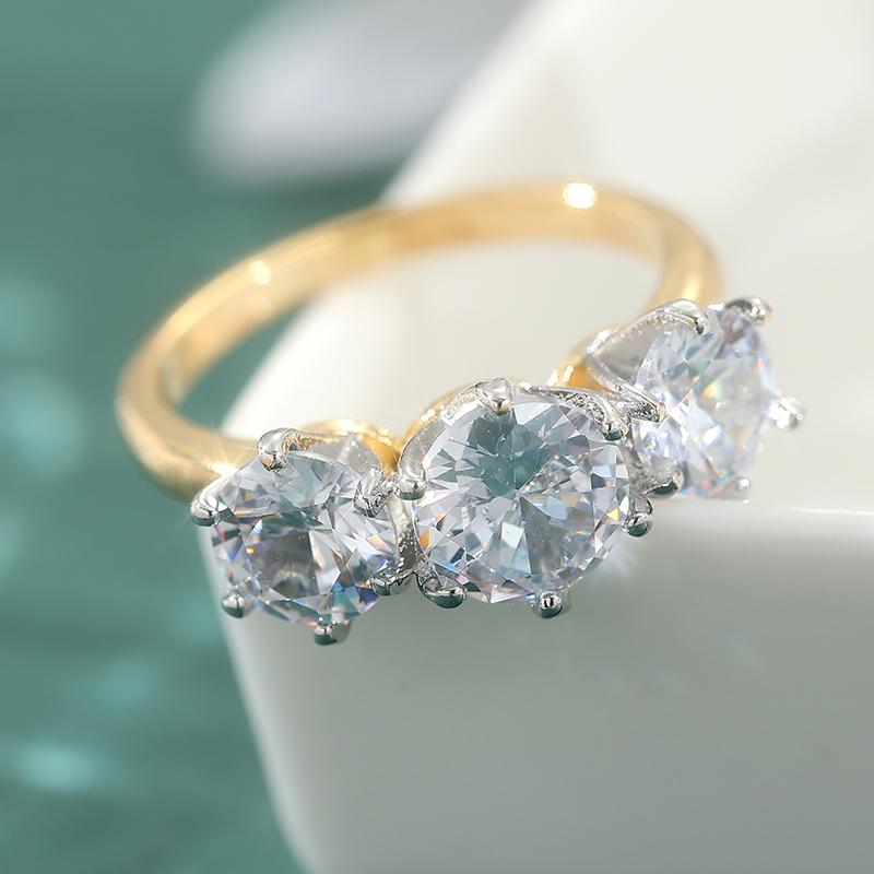 Exquisite Luxurious Women Engagement Ring With Sparkling Synthetic Zircon Proposal Ring Elegant Bridal Wedding Banquet Jewelry