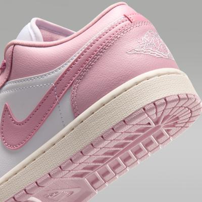 Wmns Air Jordan 1 'Iced Carmine' Sneakers